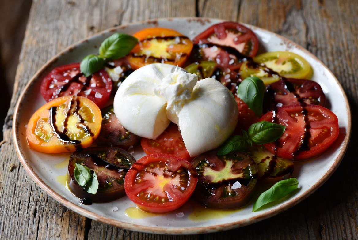 Tomato Burrata Appetize